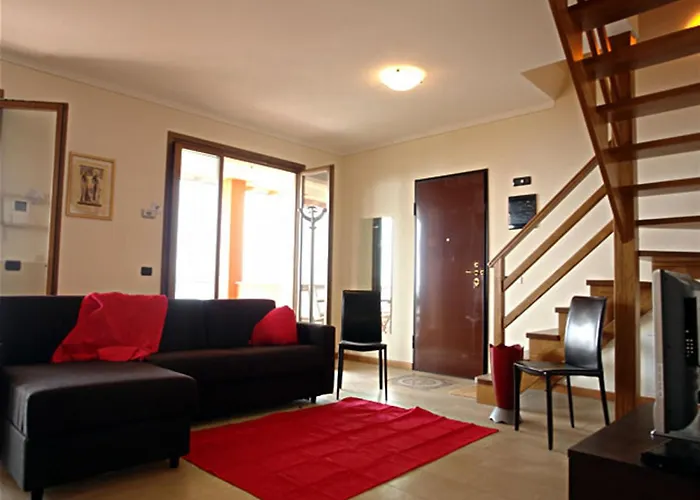 Arcobaleno Dante 公寓 Arizzano